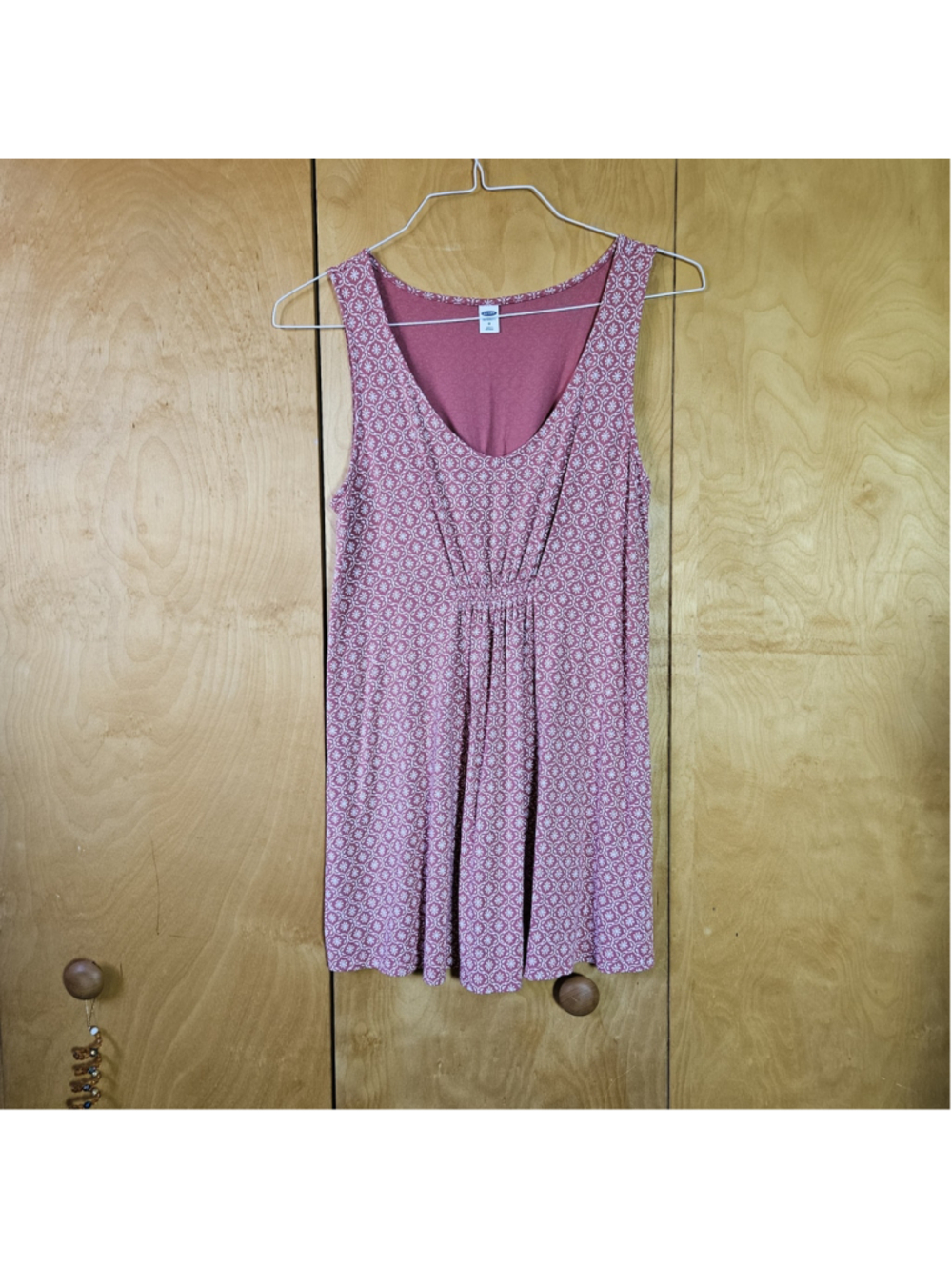 Old Navy Maternity Tank Top Empire Waist Attractive Flattering Size M